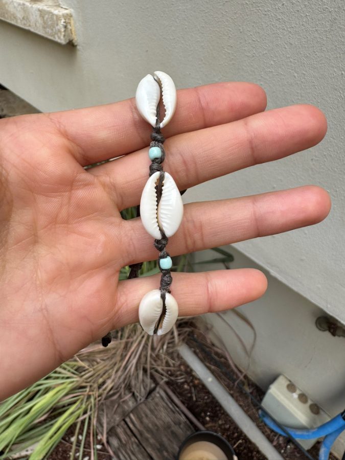 צמיד צדפות גלי
